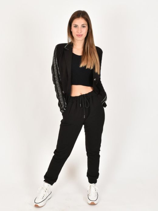 Veste femme avec crâne