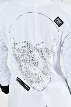 Americana de mujer con calavera de brillos