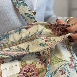 Bolsa Mediana con Cremallera y Bolsillos Laterales De La Mur COLOR