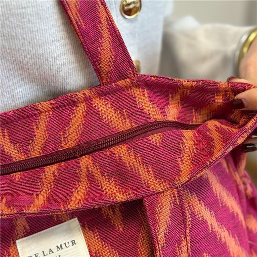 Bolsa Mediana con Cremallera y Bolsillos Laterales De La Mur FUEGO