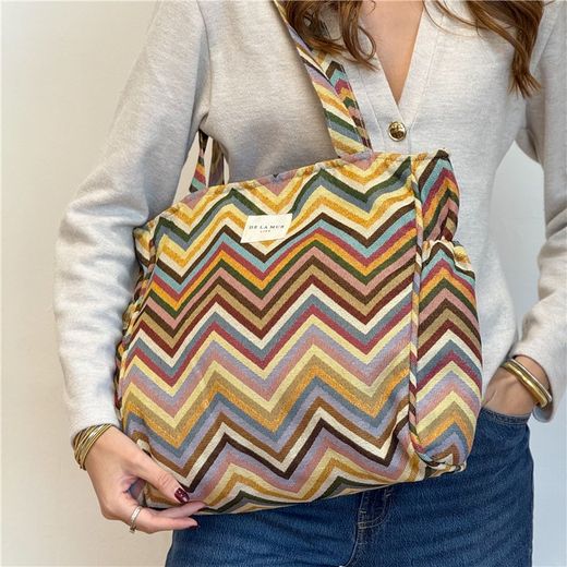 Bolsa Mediana con Cremallera y Bolsillos Laterales De La Mur ZAGA