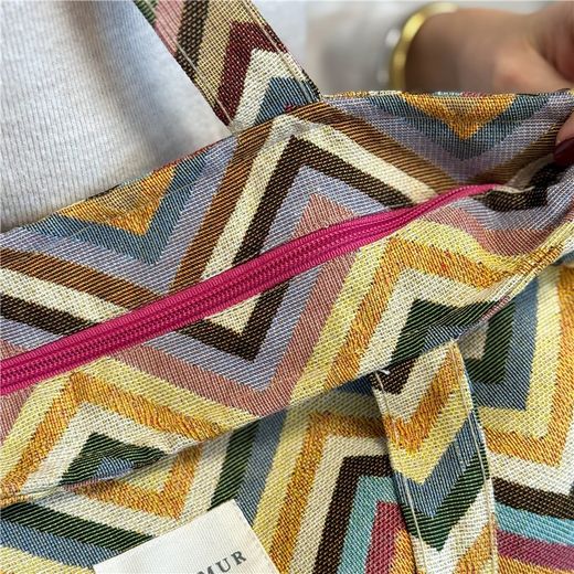 Bolsa Mediana con Cremallera y Bolsillos Laterales De La Mur ZAGA