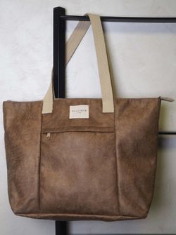 "Shopper"-Tasche mit Camel-Reißverschluss