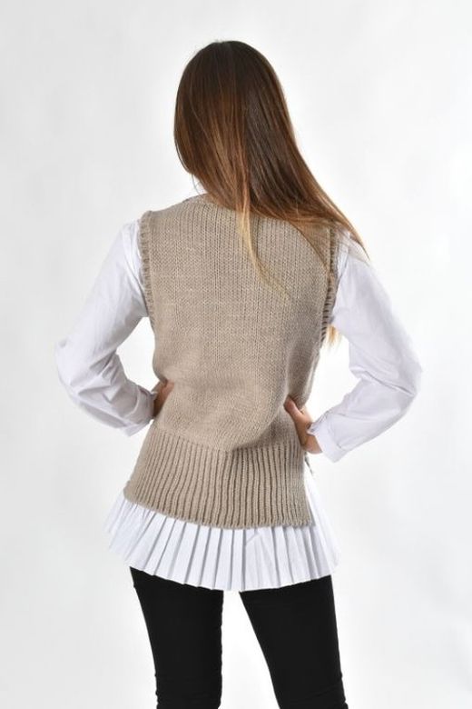 Chaleco de punto cuello redondo