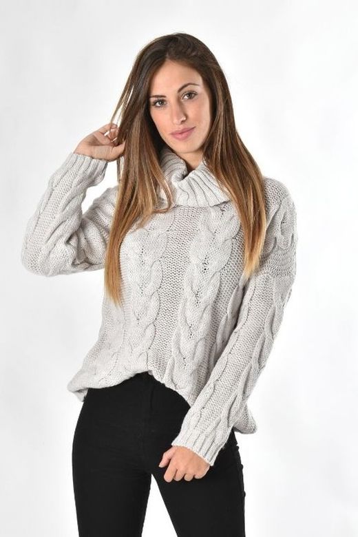 Jersey de mujer trenzado cuello alto