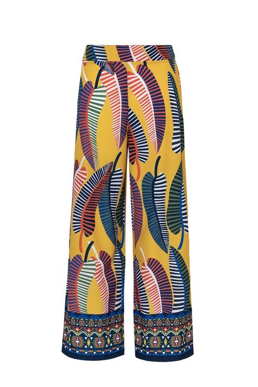 Dolores Cortés Tropical 1881 Hose