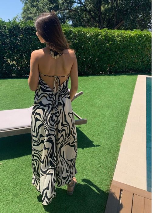 Robe bohème dos nu à pompons